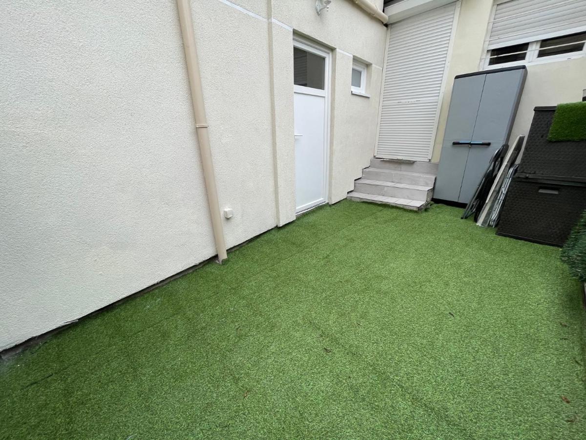 Maisonette De 25M2 A La Porte De Paris Жантили Екстериор снимка